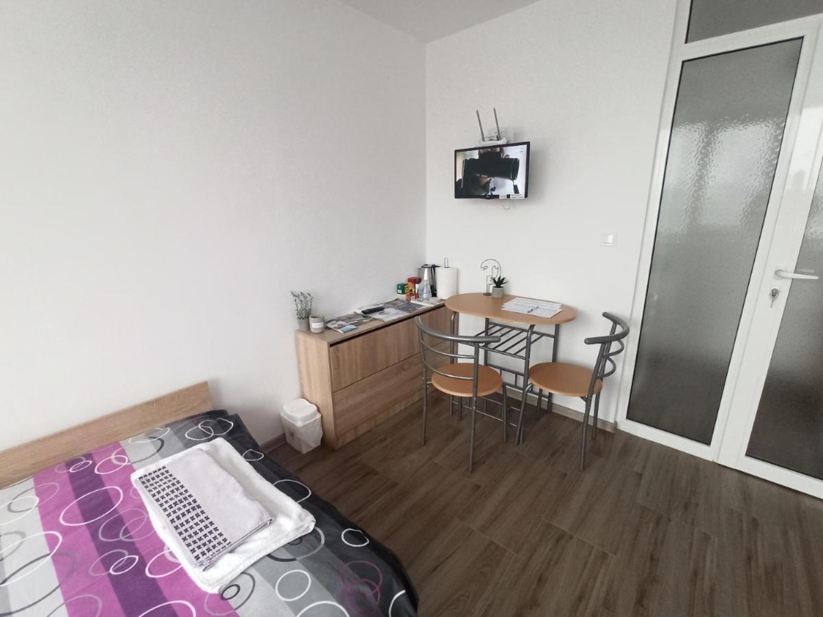 Bhn Топ Център Студио Gabrowo Exterior foto